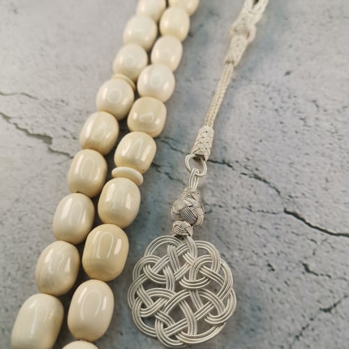 سبحة عاج افريقي قديم جدا