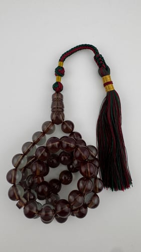 زعفران رمادي شبه شفاف