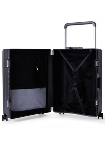 طقم شنط سفر من ليمرا مصنوع من مادة البولي كربونات...