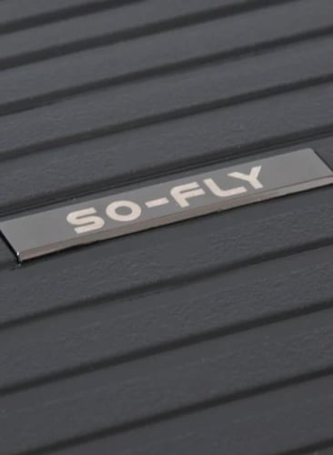 شنطة سفر مقاس 20 بوصة مخصصة لقمرة الطيارة لون رماد...