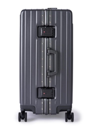 طقم شنط سفر من ليمرا مصنوع من مادة البولي كربونات...