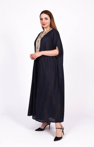 جلابية بتطريز كمبيوتر على الصدر بتصميم أنيق