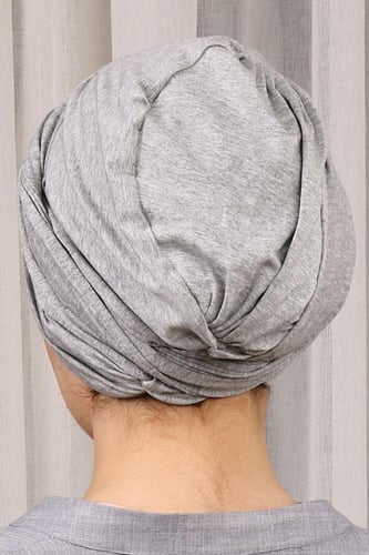 توربان نسائي مع الاسكارف باللون الرمادي المنمش: لأ...