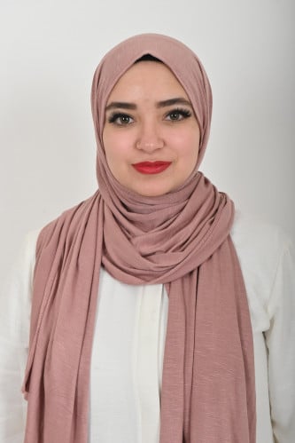 حجاب قطن منمش من بلاك وينج - لمسة الأناقة البسيطة