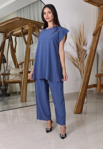 طقم تحت العباية بلوزة وبنطلون | أزرق ملكي |