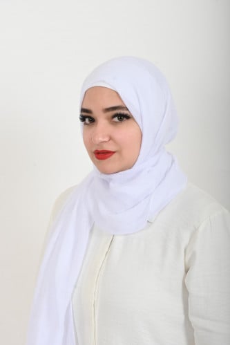 حجاب لينين راقي من بلاك وينج – الأناقة العملية بكل...