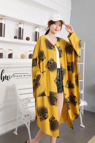 بلوزة من بلاك وينج بقصة واسعة مطبوع