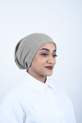 توربان بحامل شعر من بلاك وينج: الأناقة العملية لكل...