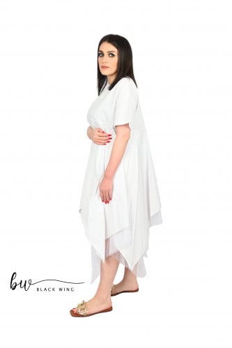 فستان قصير من بلاك وينج