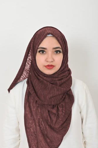 حجاب لينين من بلاك وينج - الأناقة في أبسط صورها