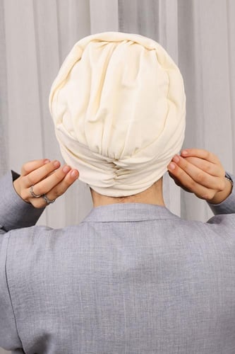 توربان نسائي مريح للرأس قماش لاكوست | كريمي |