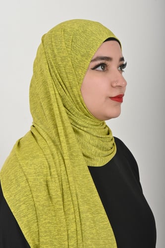 حجاب قطن مخطط بخامة كريستال من بلاك وينج - الأناقة...