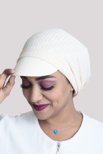 مكاب بحامل شعر من بلاك وينج – الأناقة التي تحتفظ ب...