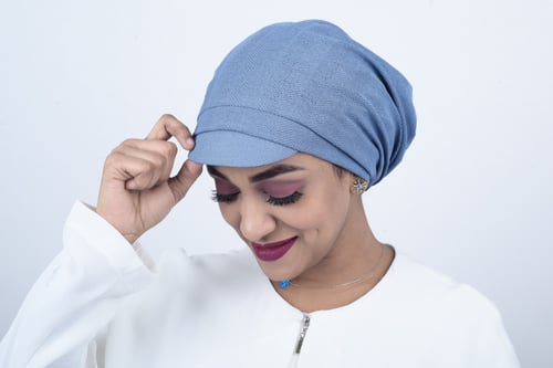 كاب بحامل شعر من بلاك وينج: لمسة عملية وأناقة عصري...