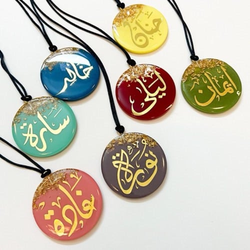 تعليقة سيارة مخصصة حسب طلبك