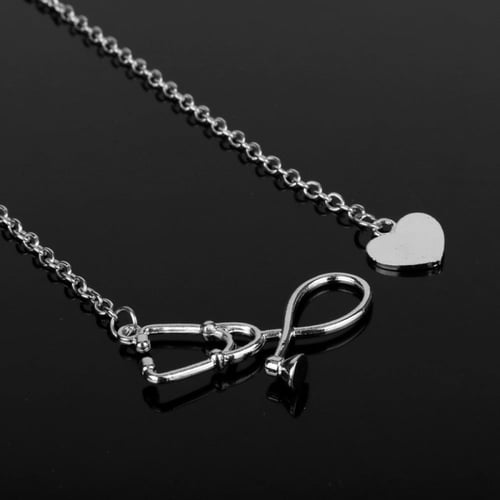 سلسال بتصميم سماعة طبية + قلب، يتوفر 4 ألوان