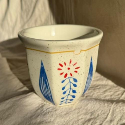 حراج - كوب ابيض بعيب مصنعي