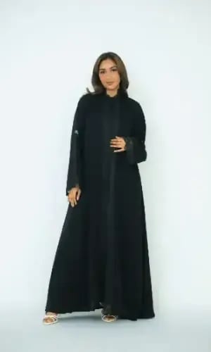 عباية بلاك بيري بلمسات اضافية