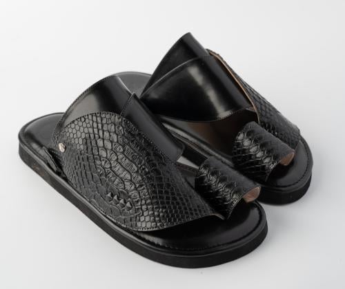 Snake leather shoe