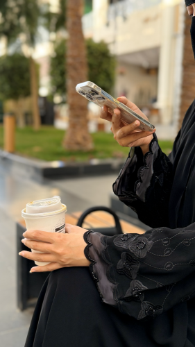 عباية ميرا