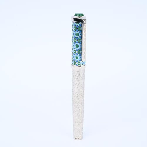 A pen that confuses
