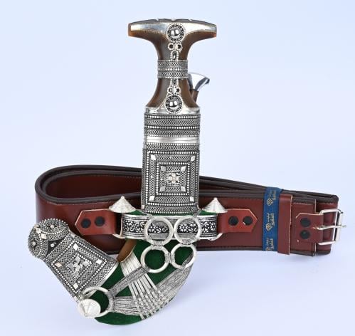 A dagger of silver mixed with natural horn