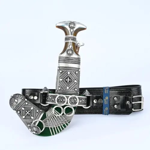 A dagger of silver mixed with natural horn