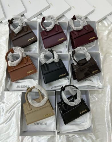 JACQUEMUS