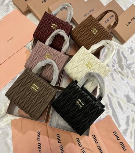 MIU MIU
