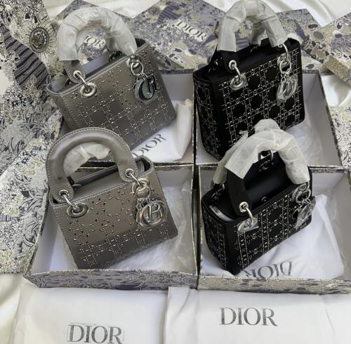 DIOR