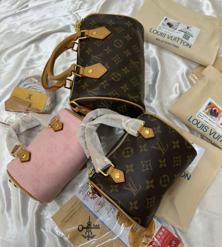 LOUIS VUITTON
