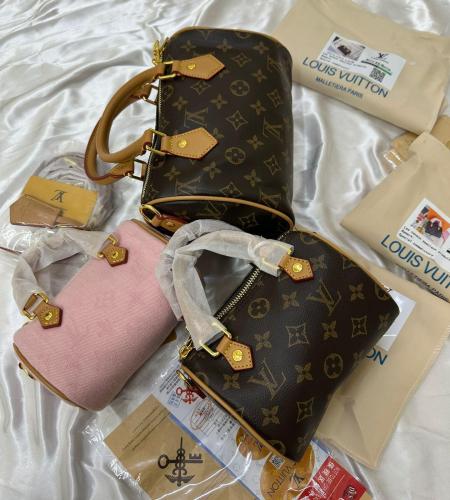 LOUIS VUITTON
