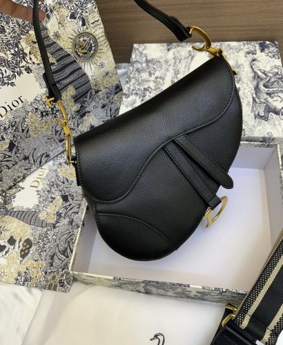 Dior ماستر