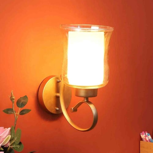 فانوس جداري