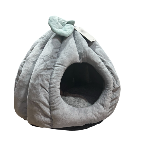 بيت قطط تفاحه