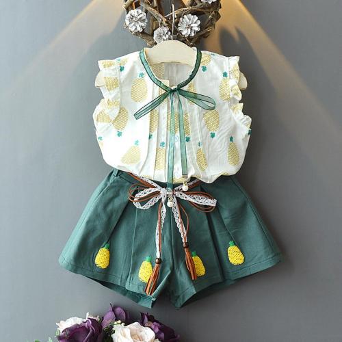 طقم بناتي جذاب