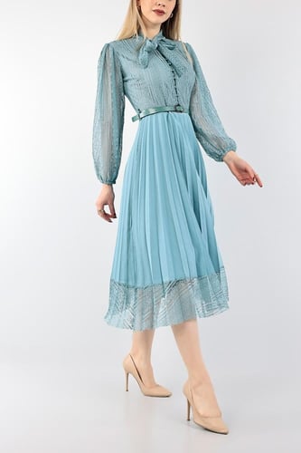 فستان تركواز فخم