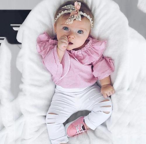 طقم بناتي قميص وردي وبنطلون