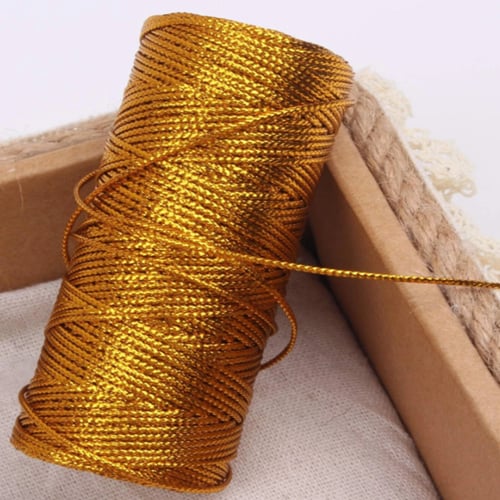 خيط معدني فضي او ذهبي للعمل الحرفي والزينة