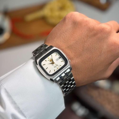 ساعة سيكو seiko