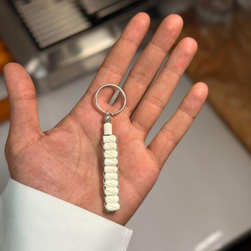 ميداليه عظم منقوش