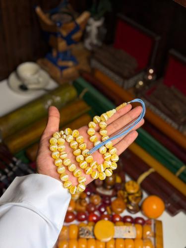 مسباح شبيه الكهرمان