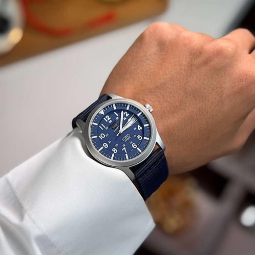 ساعة سيكو seiko