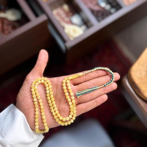 مسباح كهرمان طبيعي