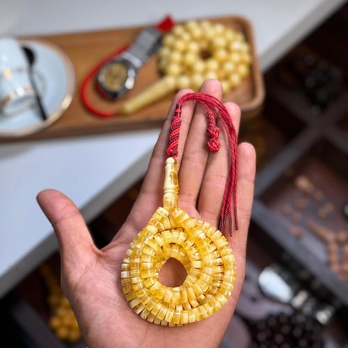 مسباح كهرمان طبيعي