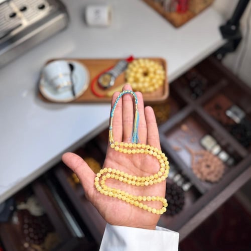 مسباح كهرمان طبيعي