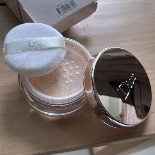 باودر ديور للبشره