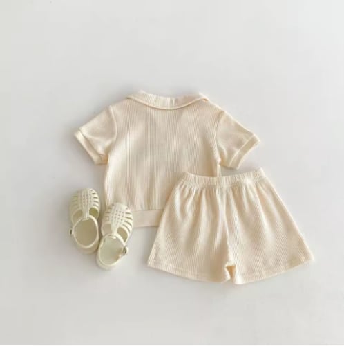 طقم تي شيرت وشورت موسلين للأطفال حديثي الولادة – ب...