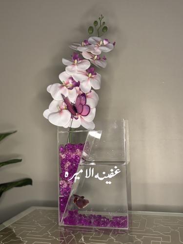 فازه اكريلك مع اوركيد صناعي