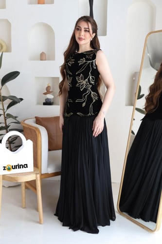 فستان سهره نسائي مطرز خيط ذهبي على مخمل تحت شيفون...